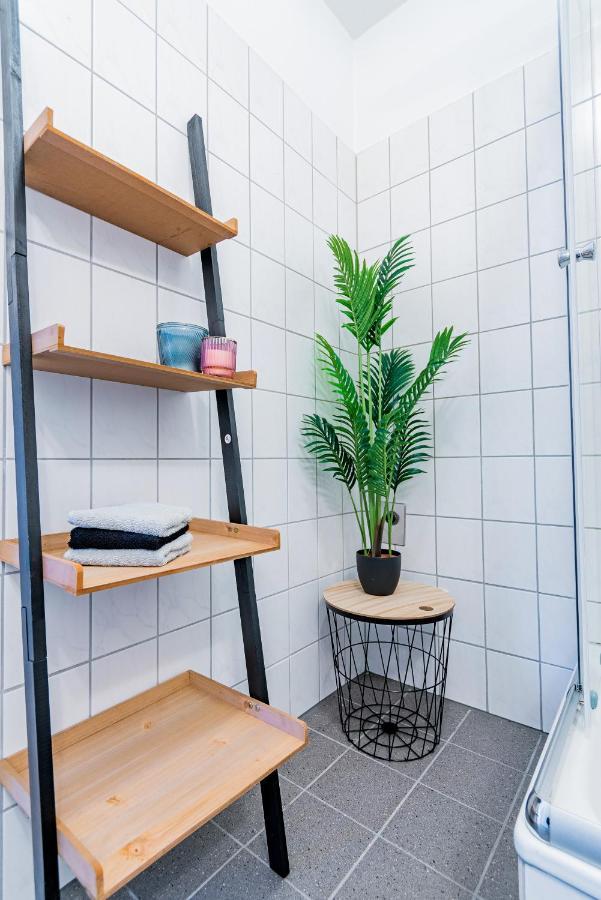 Helles Apartment In Top-Lage Mit Parkplatz Μαγδεβούργο Εξωτερικό φωτογραφία